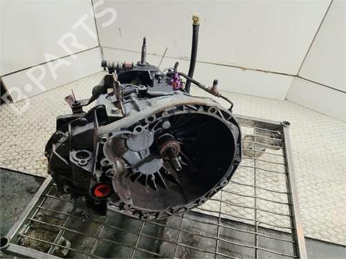 gearbox-renault-trafic-ii-platformchassis-el-2001-35888019 main image
