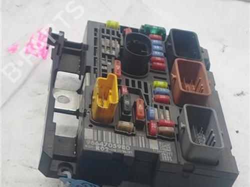 Used Fuse box PEUGEOT 407 (6D_) 1.6 HDi 110 (6D9HZC, 6D9HYC) (109 hp) 26303582