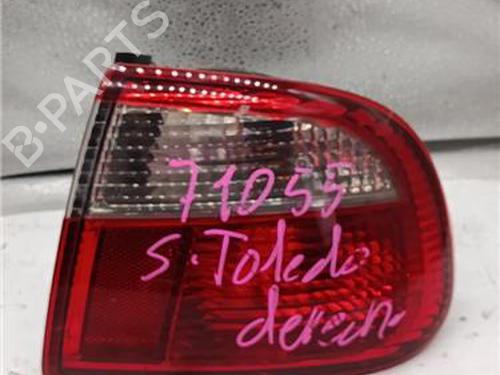 Used Right taillight Right taillight SEAT TOLEDO II (1M2) 1.9 TDI (130 hp) 32038220 32038220