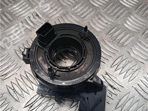 Used Squib airbag SEAT LEON (1P1) 1.9 TDI (105 hp) 31634307