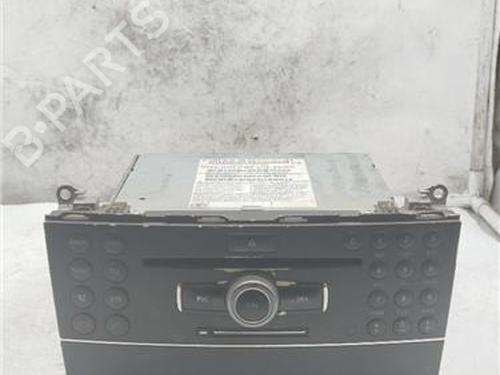 Used Radio MERCEDES-BENZ C-CLASS (W203) C 180 Kompressor (203.046) (143 hp) 21546707
