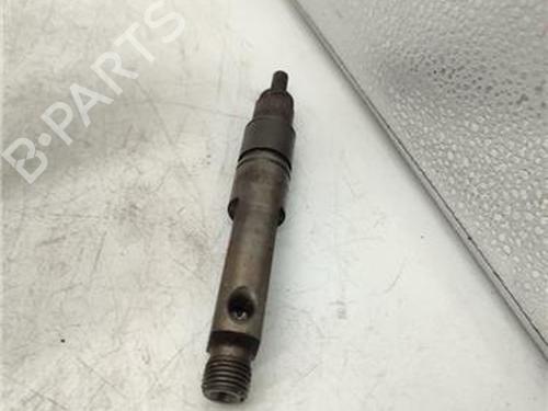 Used Injector RENAULT MEGANE I Classic (LA0/1_) 1.9 dCi (LA05, LA1F) (102 hp) 18006311