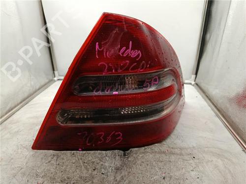 Used Right taillight MERCEDES-BENZ C-CLASS (W203) C 270 CDI (203.016) (170 hp) 30366715