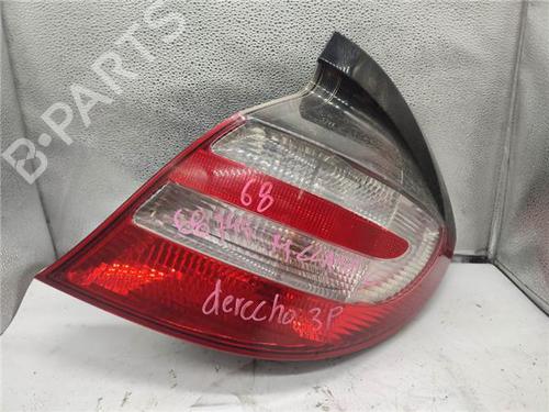 Used Right taillight MERCEDES-BENZ C-CLASS (W203) C 200 Kompressor (203.042) (163 hp) 25829894