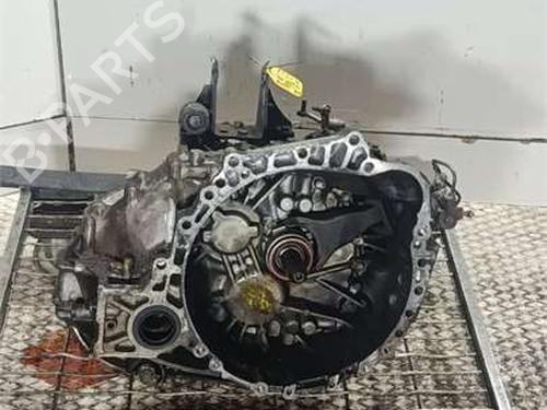 Gearkasse Gearkasse TOYOTA AURIS (_E15_) 2.0 D-4D (ADE150_, ADE150R) (126 hp) 37433012 37433012