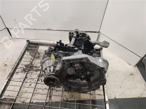Used Gearbox VW TOURAN (1T3) 1.6 TDI (105 hp) 28415626