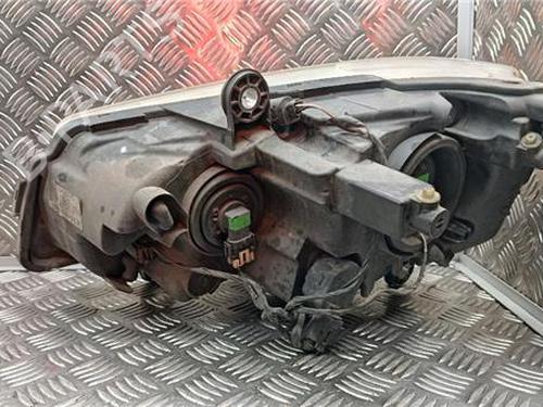 Right headlight CHRYSLER GRAND VOYAGER V (RT) 2.8 CRD | BP32277019C29