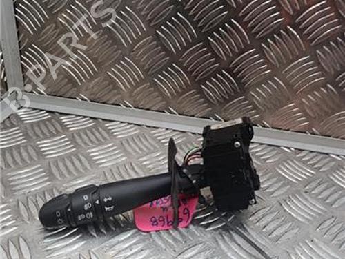 Used Switch DACIA DUSTER (HS_) 1.5 dCi (HSMD, HSM3) (110 hp) 32129887