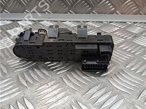 Left front window switch CITROËN C3 II (SC_) 1.2 VTi 82 | BP31843545I27