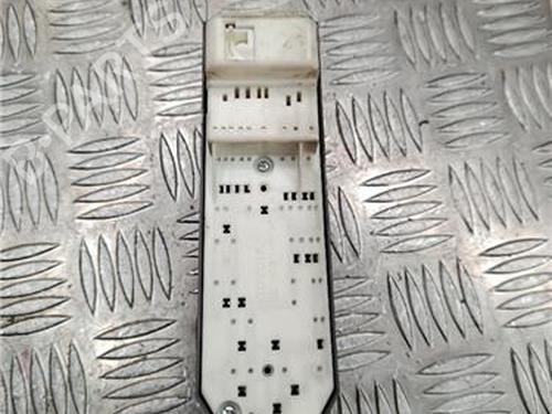 Right front window switch TOYOTA RAV 4 III (_A3_) 2.2 D 4WD (ALA30_, ALA30R) | BP30797729I26 - Image 3