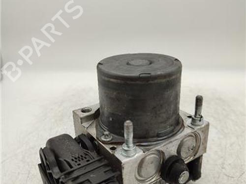 Used ABS pump NISSAN NV200 / EVALIA Bus 1.5 dCi 90 (M20, M20M) (90 hp) 18386211