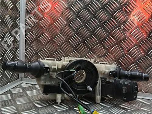Used Switch RENAULT LAGUNA III (BT0/1) 2.0 dCi (BT01, BT08, BT09, BT0E, BT0K, BT12, BT1C, BT1D,... (150 hp) 30366768