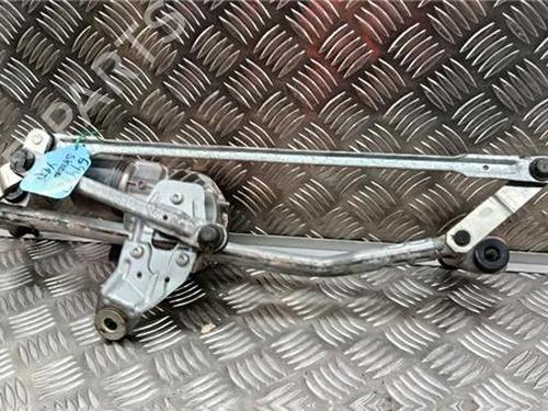 Used Front wiper motor SKODA YETI (5L) 2.0 TDI (110 hp) 31865338