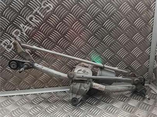 Used Front wiper motor Front wiper motor AUDI A3 (8V1, 8VK) 2.0 TDI (150 hp) 36173662 36173662