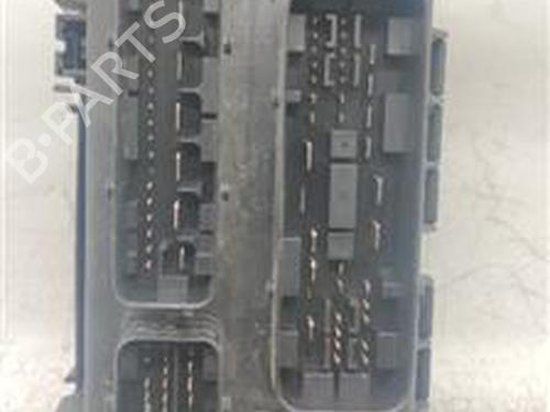Used Fuse box OPEL CORSA D (S07) 1.3 CDTI (L08, L68) (75 hp) 18384447