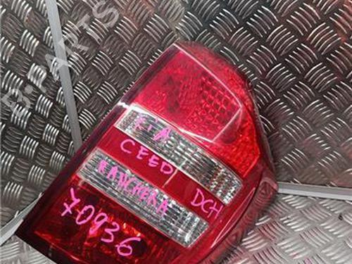 Højre baglygte KIA CEE'D Hatchback (ED) 2.0 CRDi 140 (140 hp) 31820430