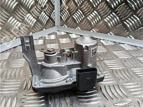 Used Throttle body VW GOLF VIII (CD1, DA1) 2.0 TDI (150 hp) 29963521