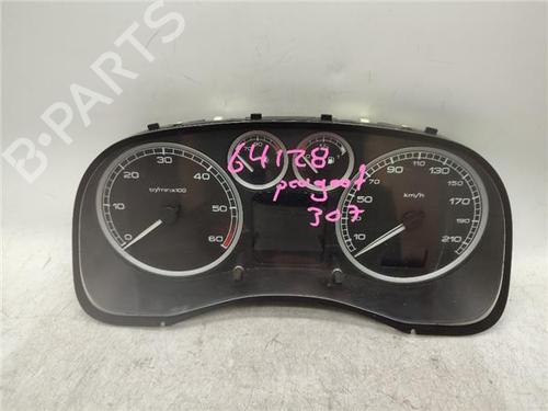 Used Instrument cluster PEUGEOT 307 (3A/C) 2.0 HDi 90 (90 hp) 18007101
