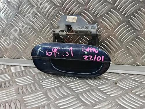 Poignée extérieure avant droite BMW 5 (E39) 520 i (150 hp) 31935088