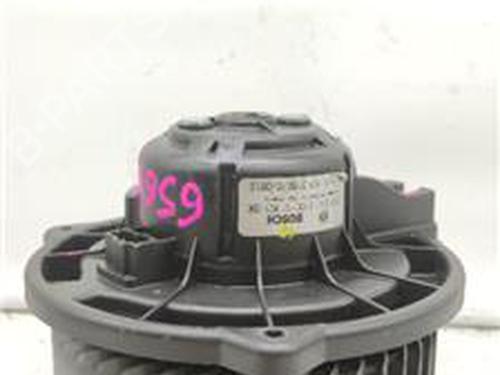 Used Heater blower motor TOYOTA COROLLA (_E12_) 1.4 VVT-i (ZZE120_, ZZE120R) (97 hp) 18399124