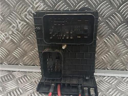 fuse-box-audi-a3-8p1-2003-2004-2005-2006-2007-2008-2009-2010-2011-2012-2013-34106692 main image