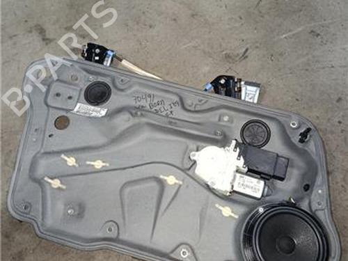 Używane Inne VW BORA I (1J2) 1.9 TDI (110 hp) 30916227