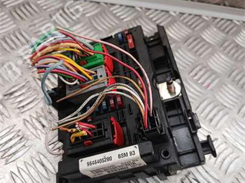 Used Fuse box Fuse box CITROËN XSARA (N1) 2.0 HDi 90 (90 hp) 34528391 34528391