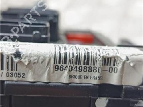 Fuse box CITROËN C5 I (DC_) 2.0 HDi (DCRHZB, DCRHZE) | BP29963488E1