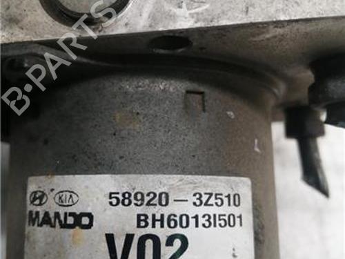 Used ABS pump HYUNDAI i40 I CW (VF) 1.7 CRDi (136 hp) 29872501