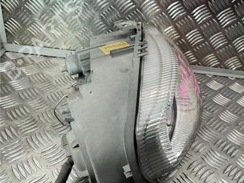 Right headlight ALFA ROMEO 147 (937_) 1.9 JTD (937.AXF1A, 937.BXF1A) | BP30916230C29