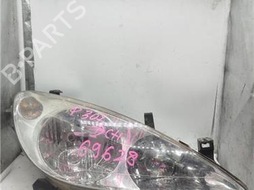 Used Right headlight PEUGEOT 307 (3A/C) 1.6 16V (109 hp) 28120736