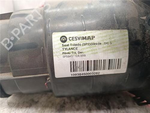Right taillight SEAT TOLEDO III (5P2) 2.0 TDI 16V | BP29494746C35 