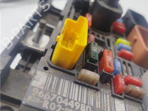 Sikringsdåse PEUGEOT 3008 I MPV (0U_) 1.6 HDi | BP29845324E1 