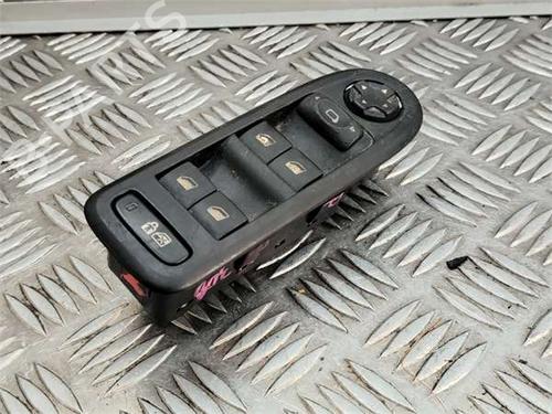 Used Left front window switch Left front window switch 38429246 38429246