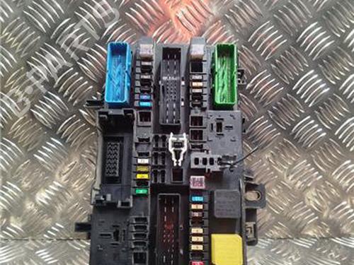 Used Fuse box OPEL ZAFIRA B Box Body/MPV (A05) 1.9 CDTI VAN (M75) (120 hp) 29902119