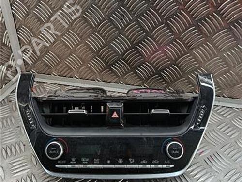 Used Climate control Climate control TOYOTA COROLLA Hatchback (_E21_, _EA1_, _EH1_) 1.8 Hybrid (ZWE211, ZWE219) (122 hp) 33478527 33478527