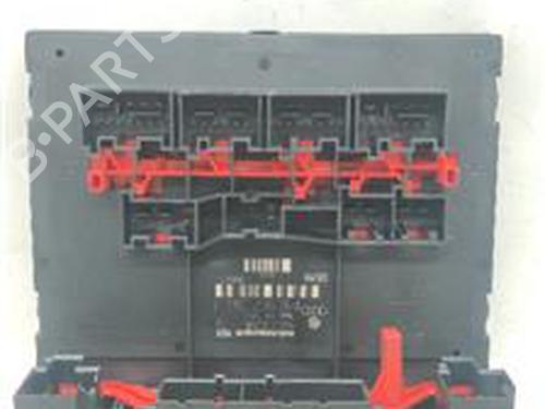 Used Fuse box VW GOLF V (1K1) 2.0 FSI (150 hp) 18383324