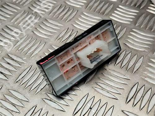 Right front window switch RENAULT KADJAR (HA_, HL_) 1.5 dCi 110 (HLA3) | BP39217572I26 - Image 2
