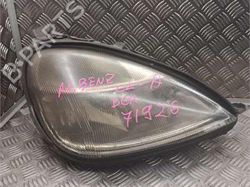 Used Right headlight Right headlight MERCEDES-BENZ A-CLASS (W168) A 160 (168.033, 168.133) (102 hp) 35798039 35798039