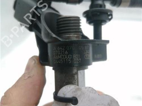 Used Injector MERCEDES-BENZ R-CLASS (W251, V251) R 320 CDI 4-matic (251.022, 251.122) (224 hp) 26361408