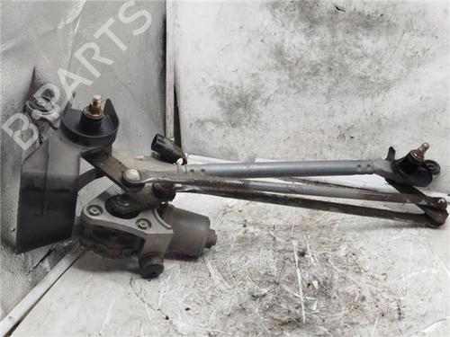 Used Front wiper motor TOYOTA RAV 4 IV (_A4_) 2.5 Hybrid (AVA42_) (197 hp) 21600568