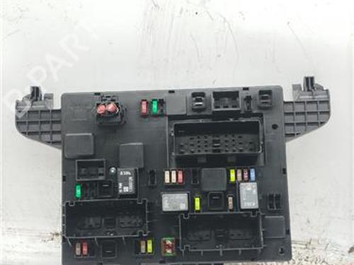Sikringsdåse OPEL ASTRA J (P10) 1.7 CDTI (68) (125 hp) 28685319