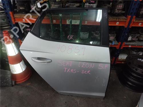 right-rear-door-seat-leon-5f1-2012-2013-2014-2015-2016-2017-2018-2019-2020-2021-33008393 main image