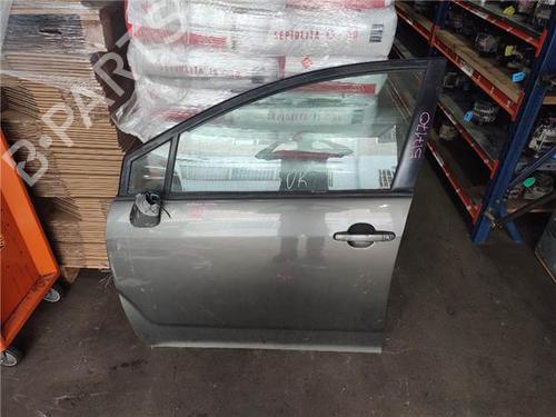 Used Left front door TOYOTA COROLLA Verso (ZER_, ZZE12_, R1_) 2.0 D-4D (CUR10_, CUR10R) (116 hp) 29017324