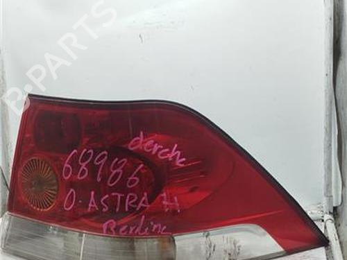 Højre baglygte OPEL ASTRA H (A04) 1.9 CDTI (L48) (150 hp) 26612598