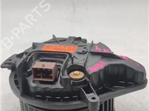 Used Heater blower motor AUDI A4 B7 (8EC) 2.0 TDI 16V (140 hp) 18389848