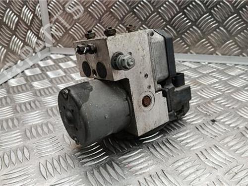 Used ABS pump ALFA ROMEO GTV (916_) 2.0 JTS (916CXA00) (165 hp) 32201080