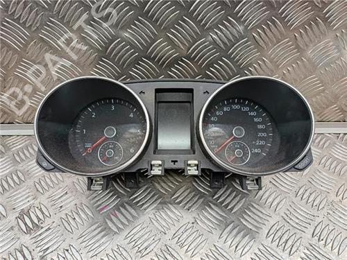 Kombinert Instrument Kombinert Instrument VW GOLF VI (5K1) 2.0 TDI (140 hp) 33948973 33948973
