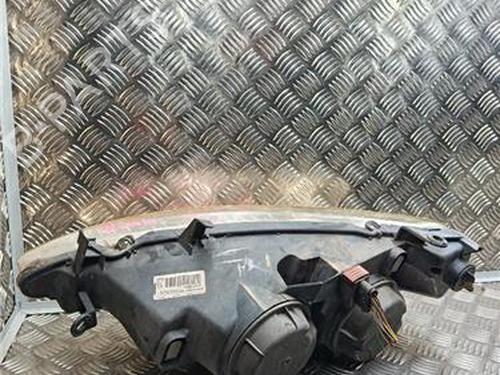 Right headlight PEUGEOT 307 SW (3H) 1.6 HDI 110 | BP29963503C29