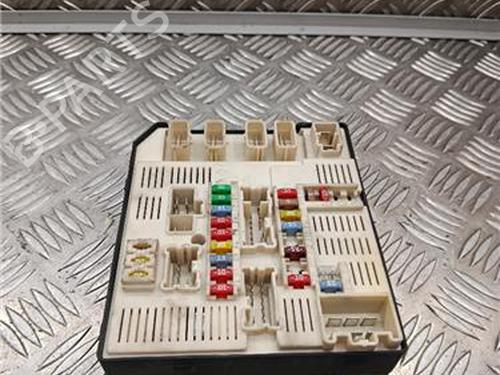 Used Fuse box Fuse box RENAULT LAGUNA III (BT0/1) 2.0 dCi (BT01, BT08, BT09, BT0E, BT0K, BT12, BT1C, BT1D,... (150 hp) 34201845 34201845